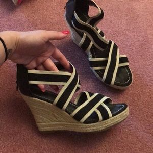 Gap wedges